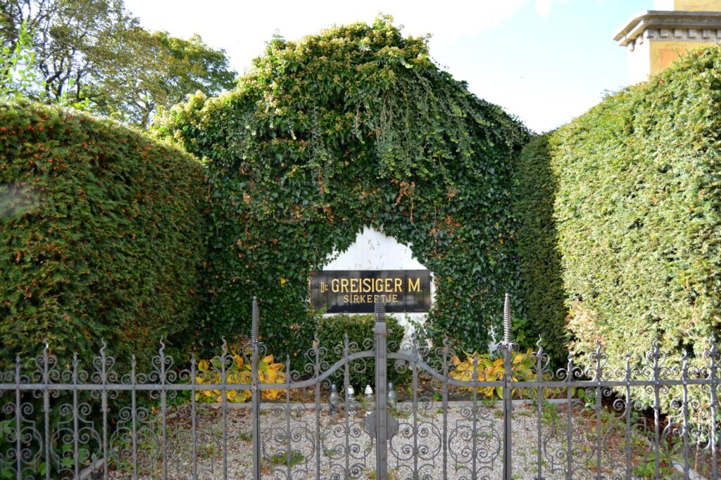 szepesbela-greisiger-mihaly-sirja (2)