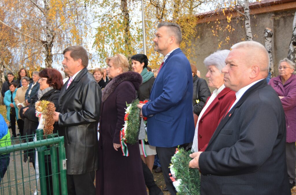 rete-csemadok-70-emlektabla (3)