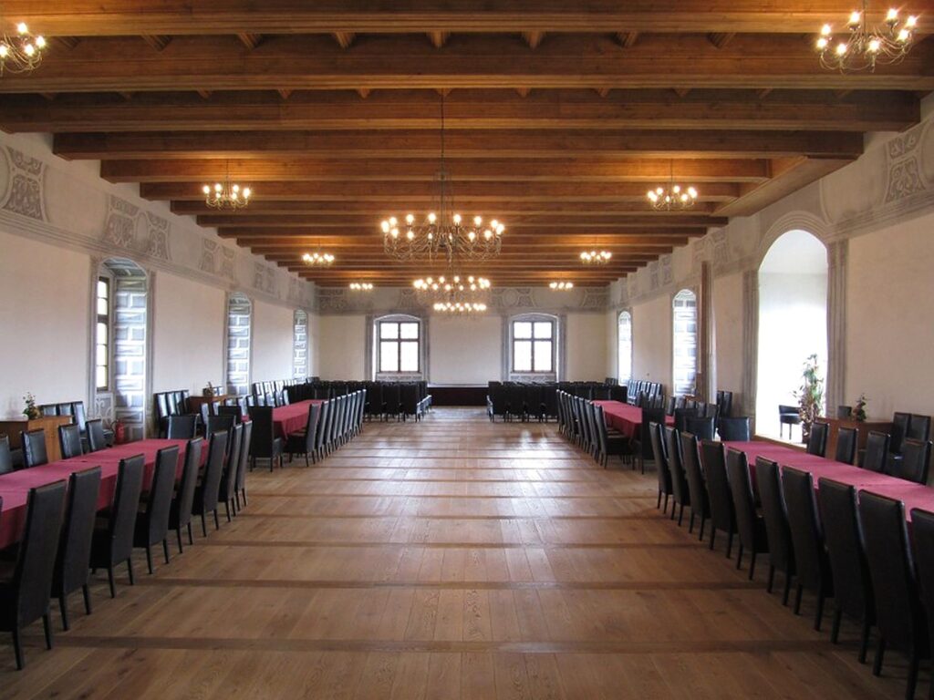 nagybiccse-naszpalota (22)