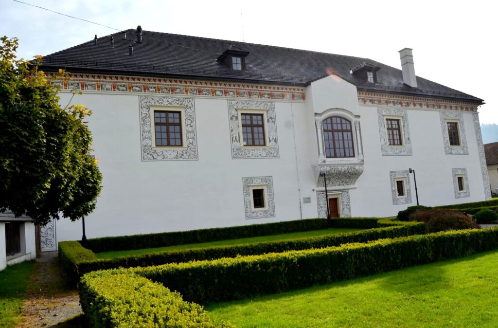 nagybiccse-naszpalota (7)