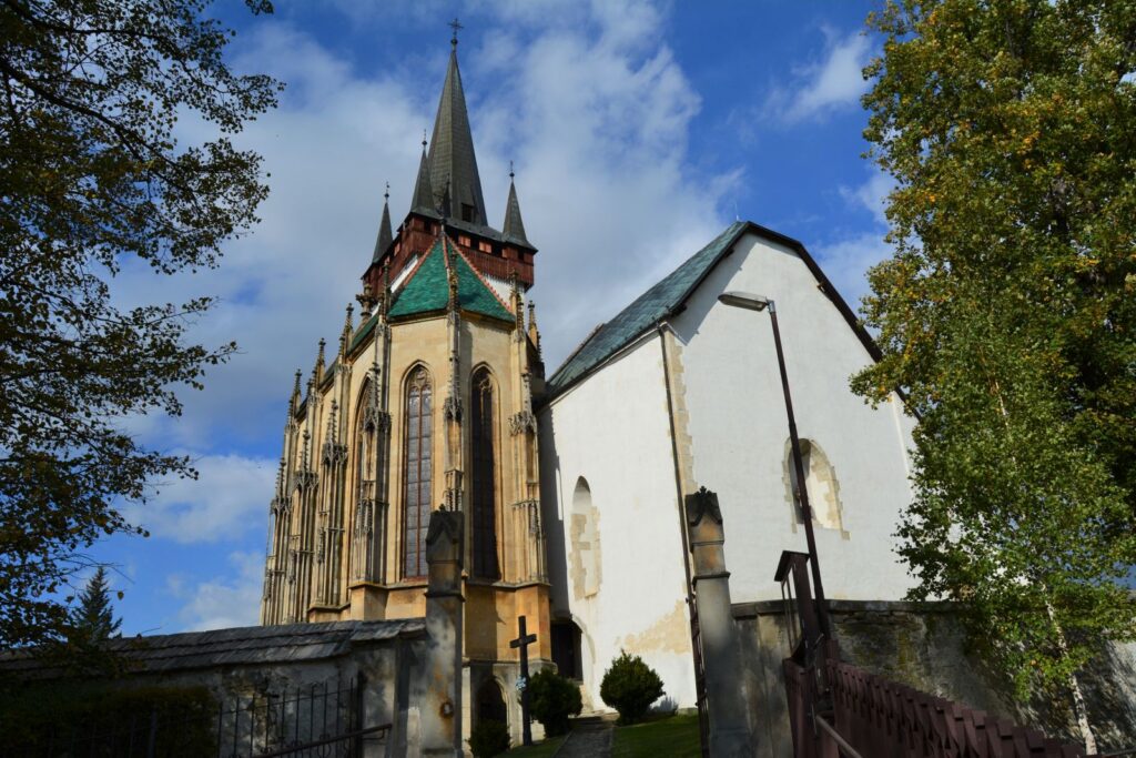 csutortokhely-templom-kapolna-exterier (12)