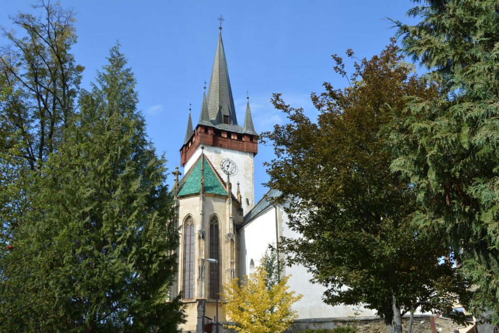 csutortokhely-templom-kapolna-exterier (9)