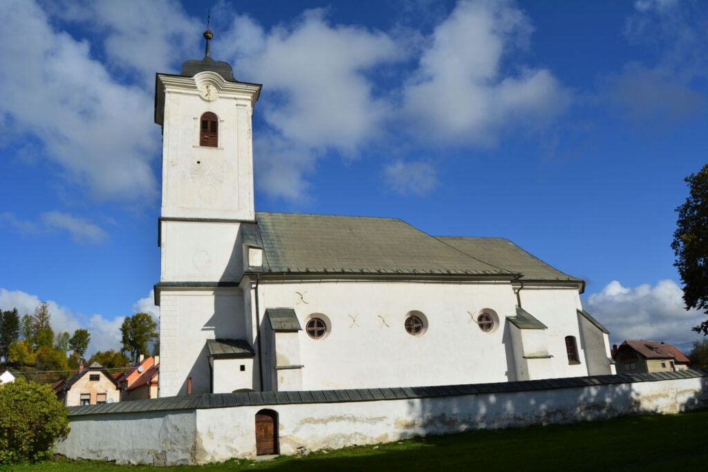 hibbe-katolikus-templom (6)