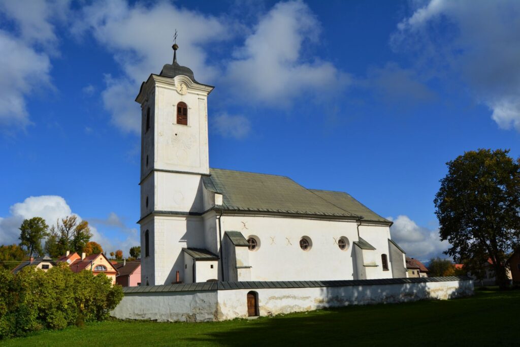 hibbe-katolikus-templom (5)