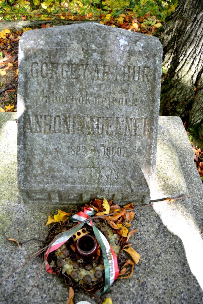 toporc-adele-aubouin-sirja (7)