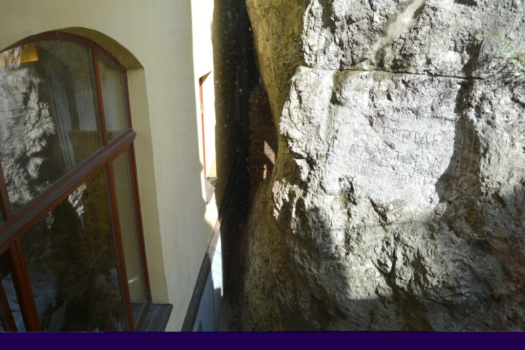 trencsen-latin-felirat (6)