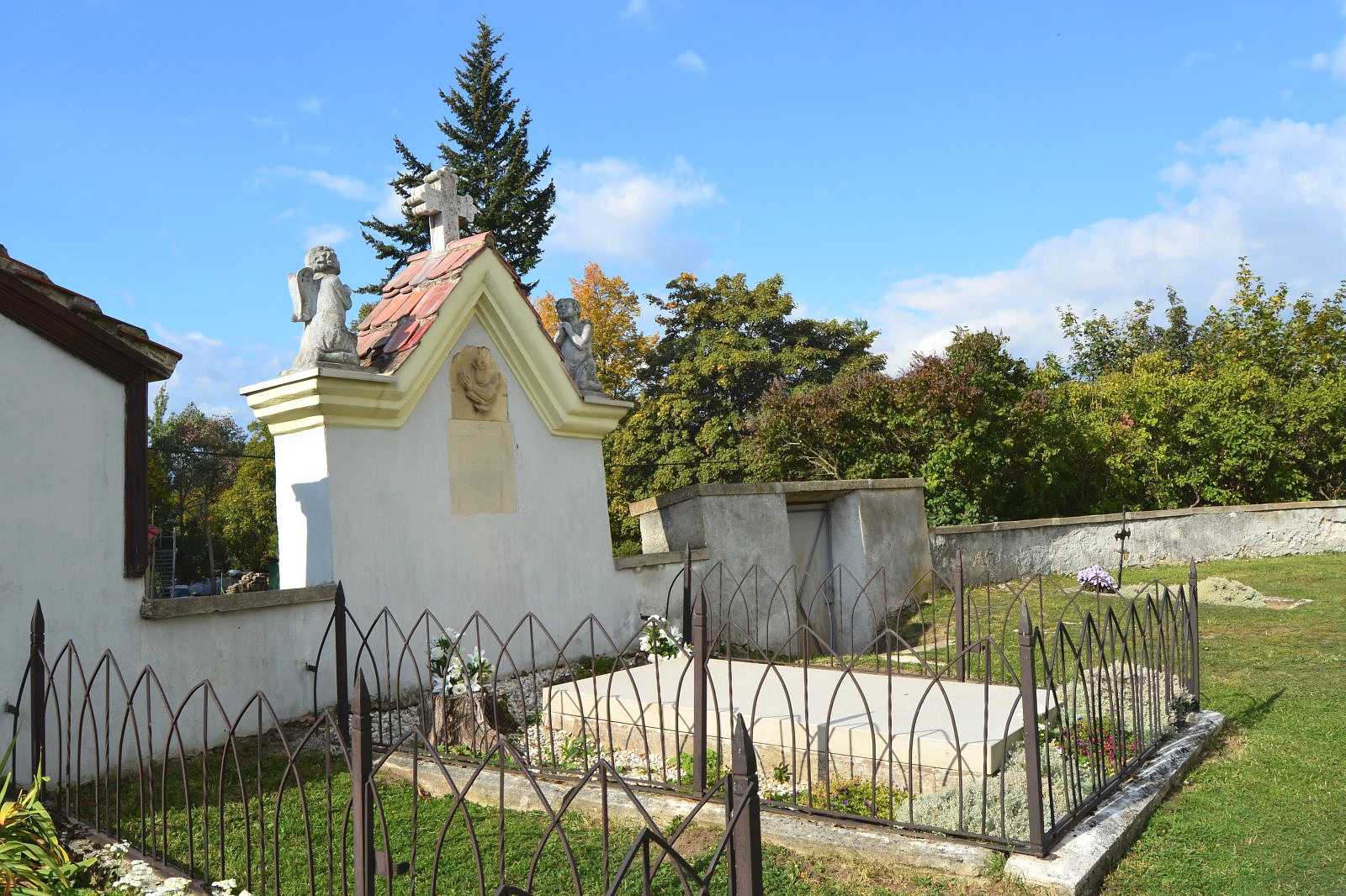 csutortokhely-gmitter-adolf-sirja (1)