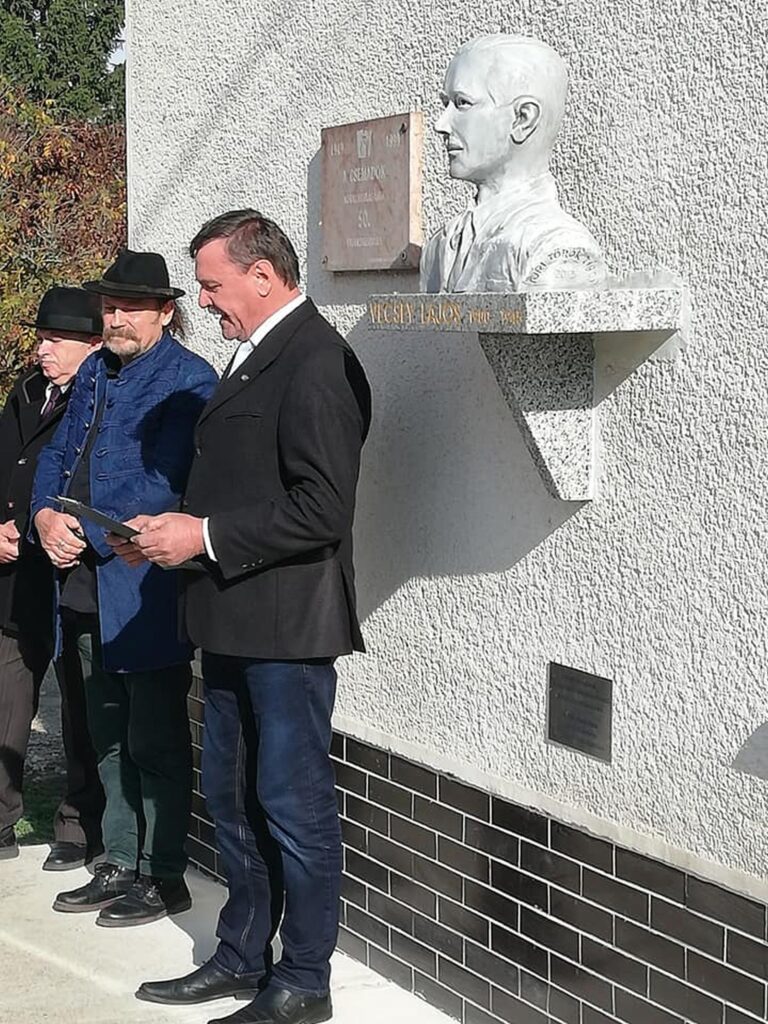 martos-vecsey-lajos-mellszabra-5