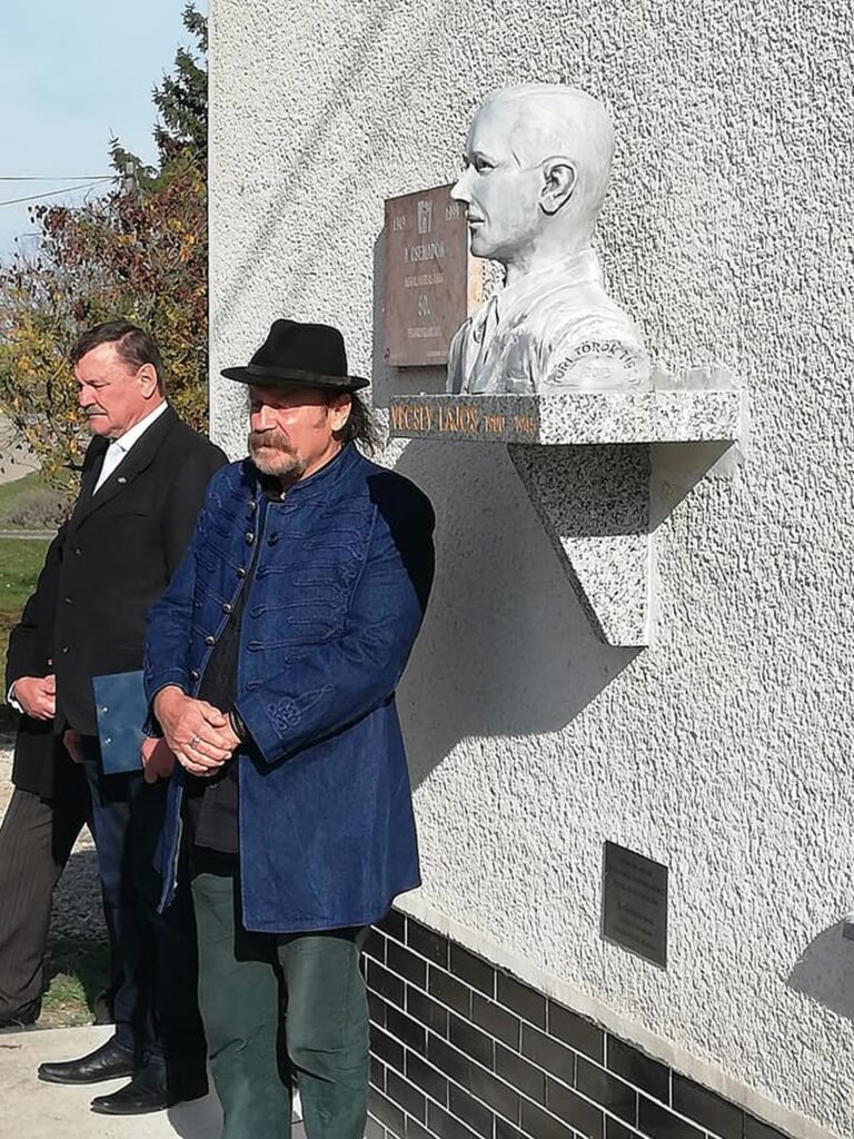 martos-vecsey-lajos-mellszabra-4