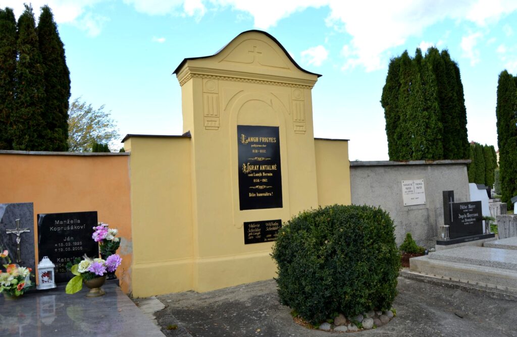 szepesbela-langh-frigyes-sirja (3)