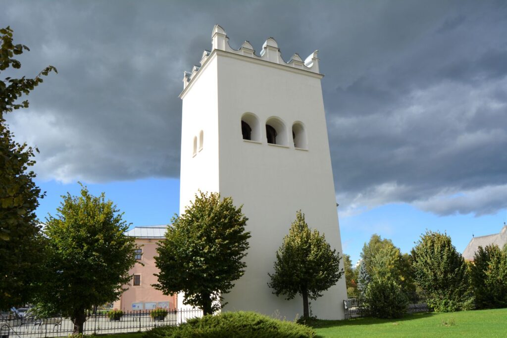 szepesbela-katolikus-templom-haranglab (5)