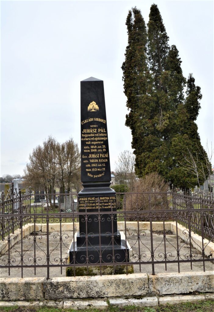 nagysallo-juhasz-csalad-sirja (4)