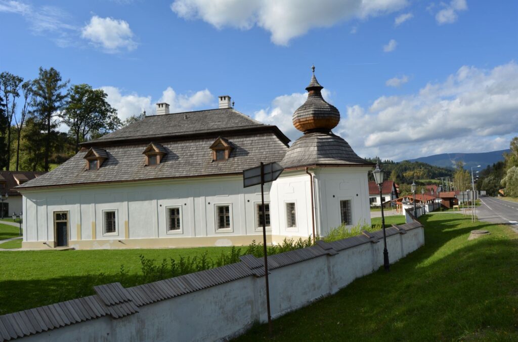 felsokubin-kastely (7)