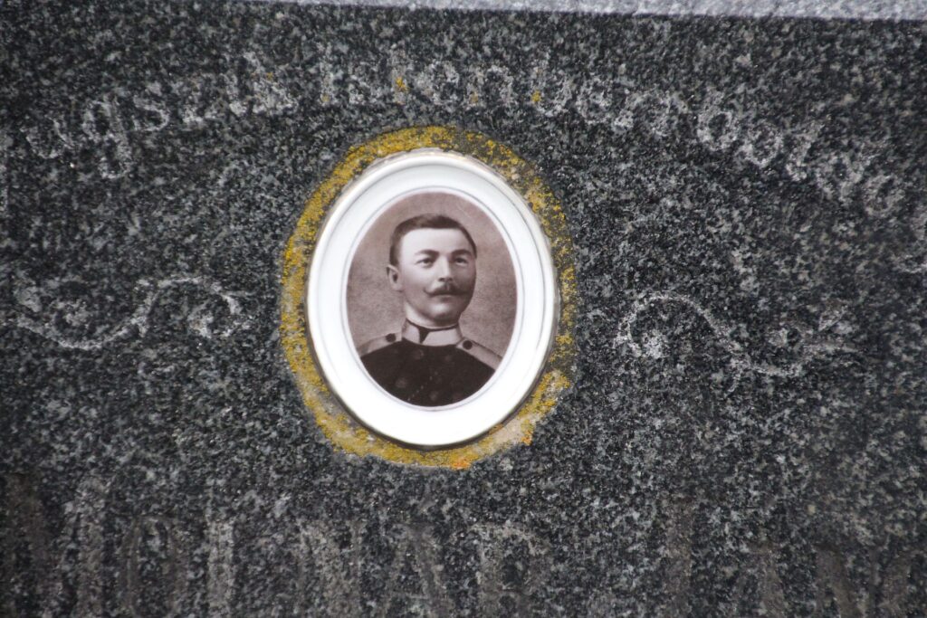 gelle-ogelle-molnar-janos-sirja (4a)