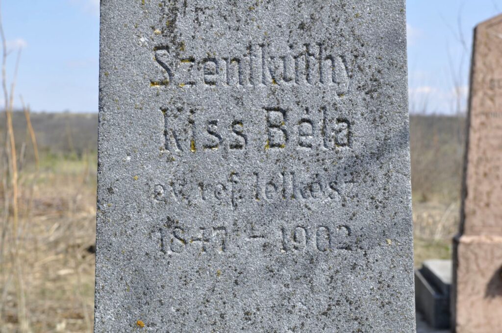 Madar_Szenthkuty_Kis_Bela_sirja (2)