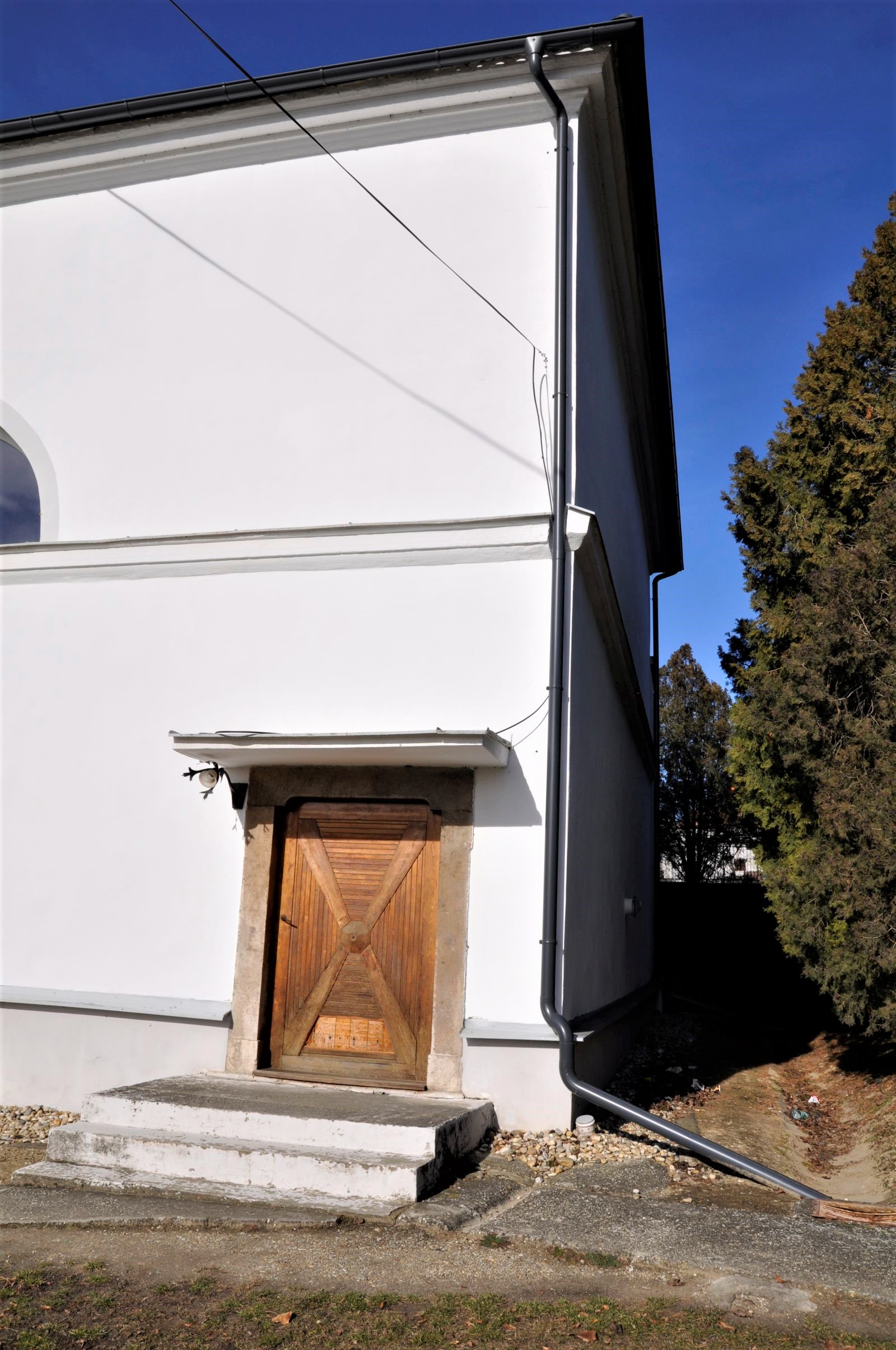 madari-reformatus-templom-kulso (8)