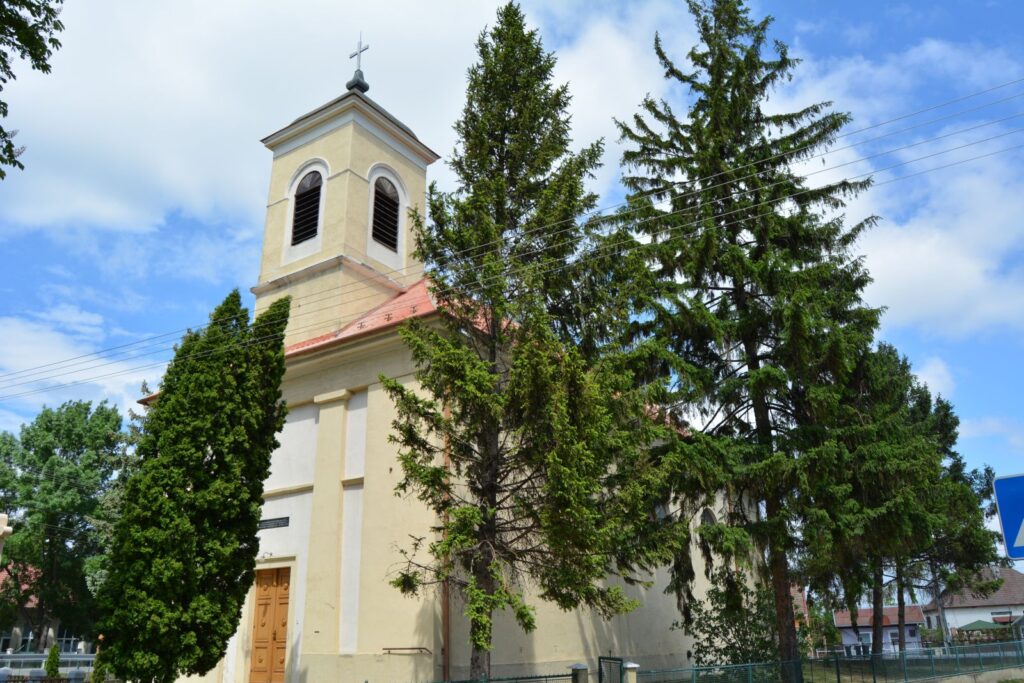 kiralyrev-katolikus-templom (8)