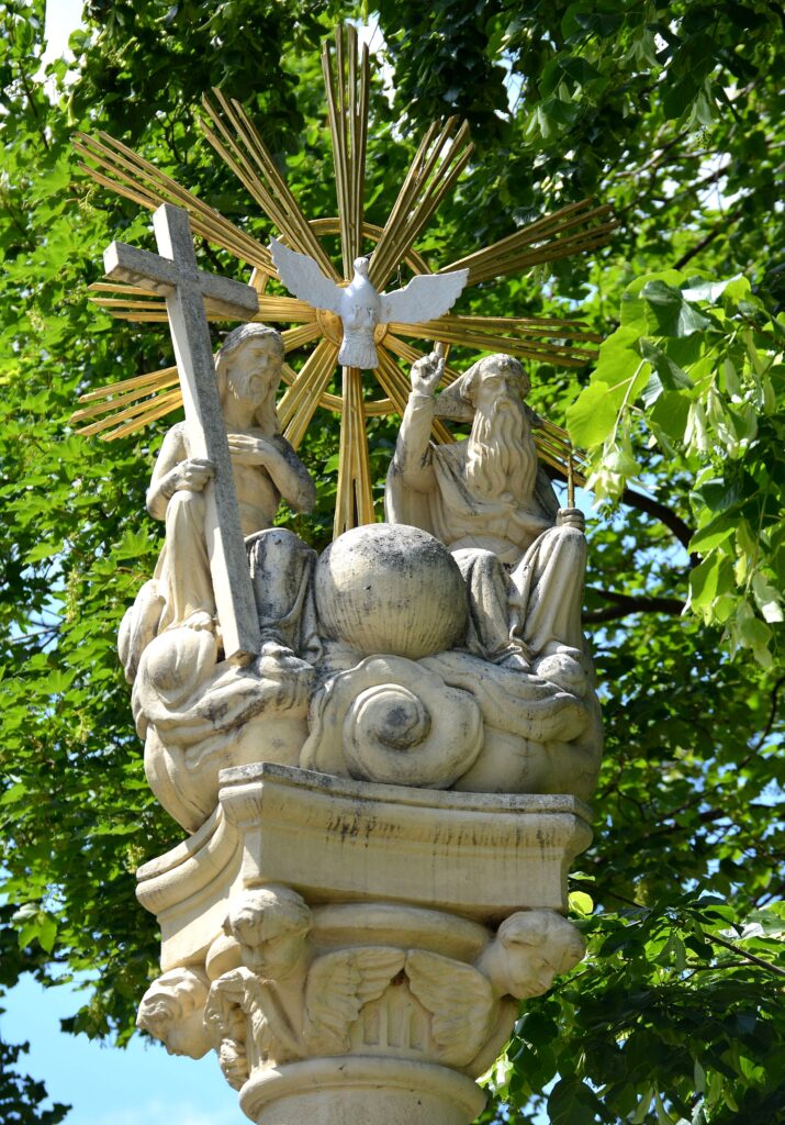 kiralyrev-szentharomsag-oszlop (3)
