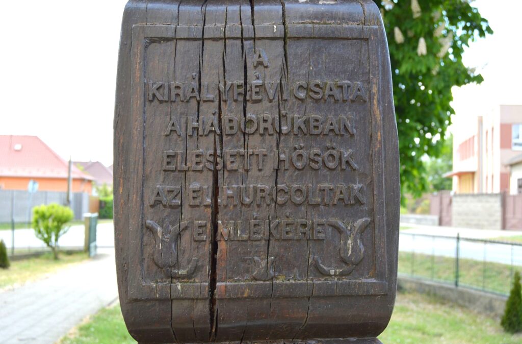 kiralyrev-csata-kopjafaja (9)