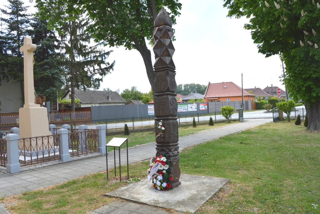 kiralyrev-csata-kopjafaja (2)