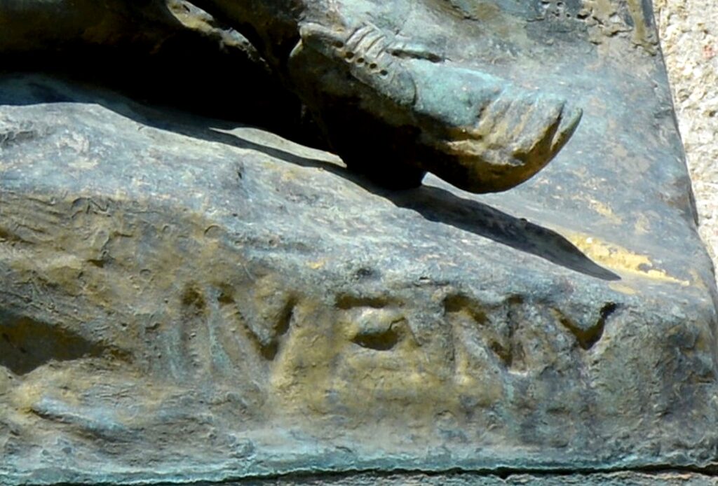 vagfarkasd-1-vilaghaborus-emlek (19)