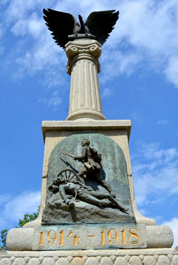 vagfarkasd-1-vilaghaborus-emlek (5)