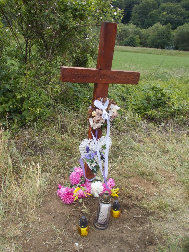 gombaszognel-reicher-gellert-emlekkeresztje (1)