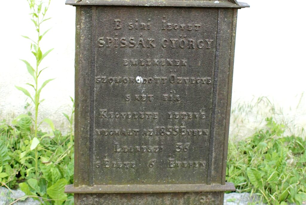 sajogomor-spissak-lelkesz-sirja (2)