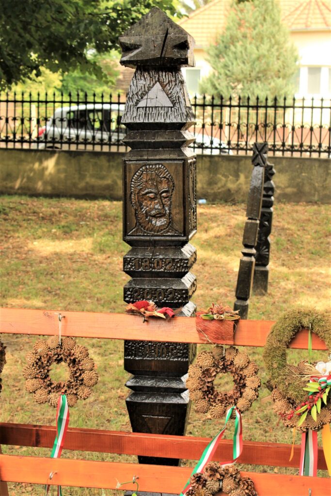 tornalja-kopjafa-park (4)