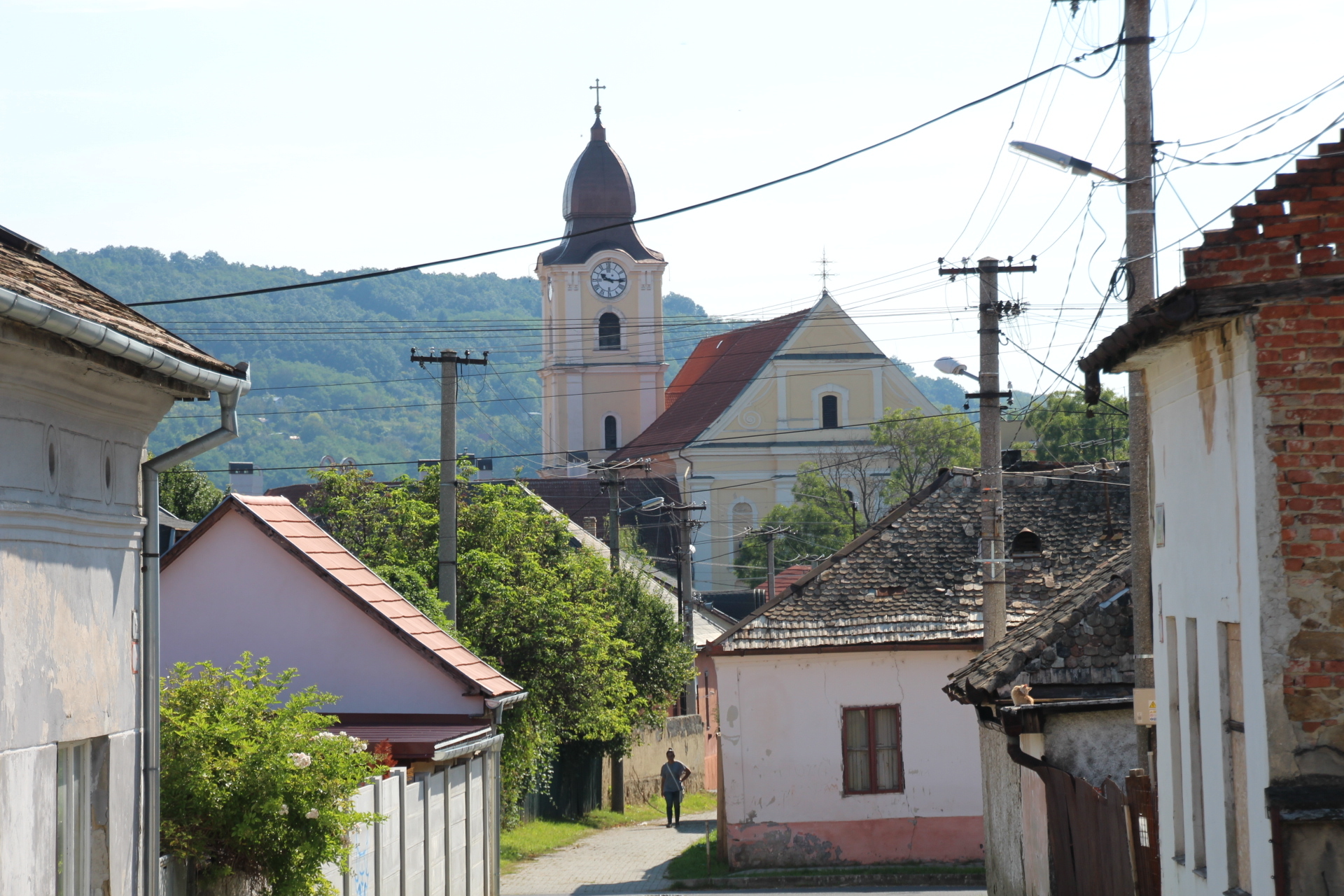 fulek-katolikus-templom-exterier (1)