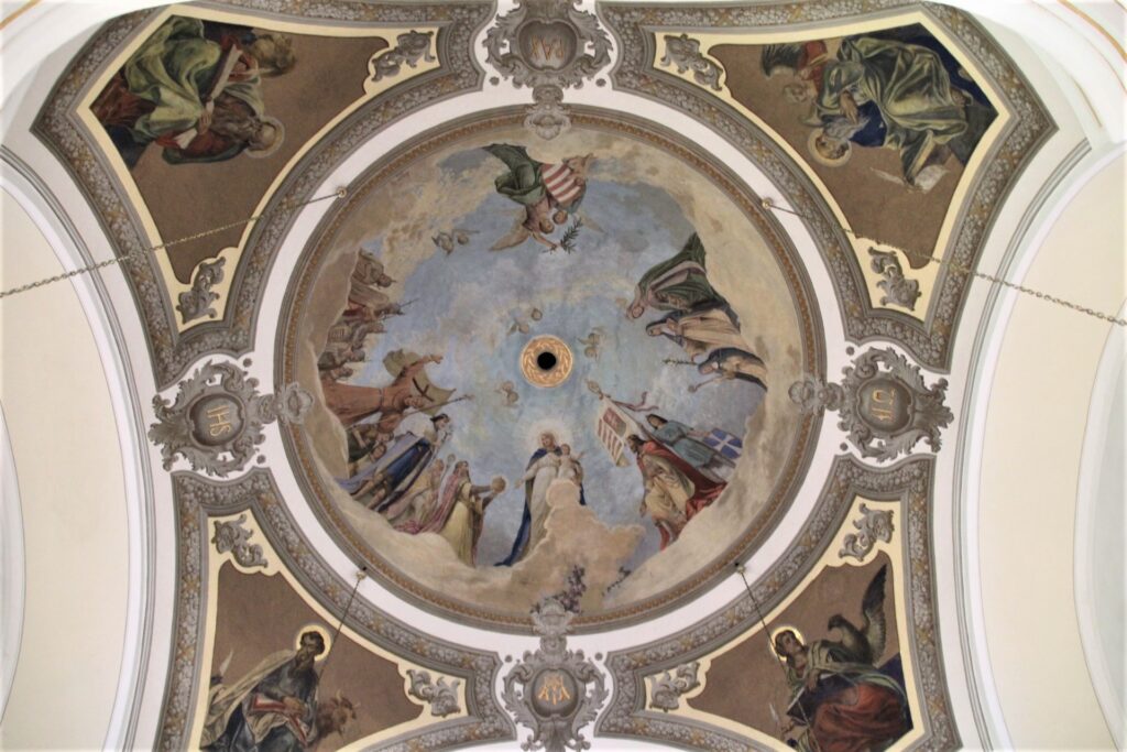 gacs-katolikus-templom (9)