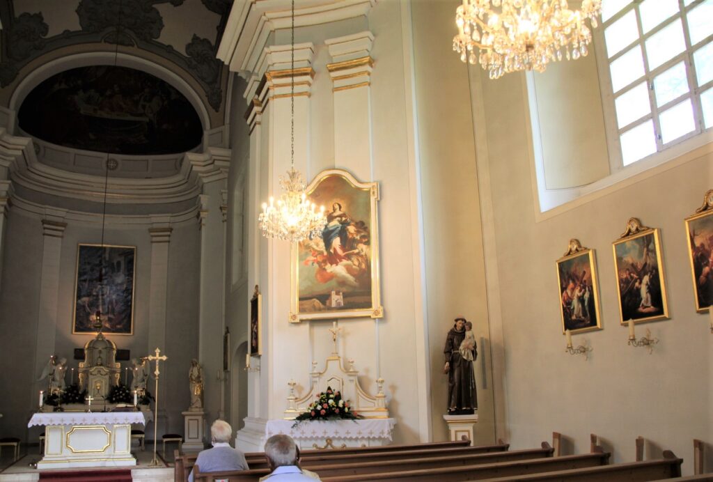 gacs-katolikus-templom (8)