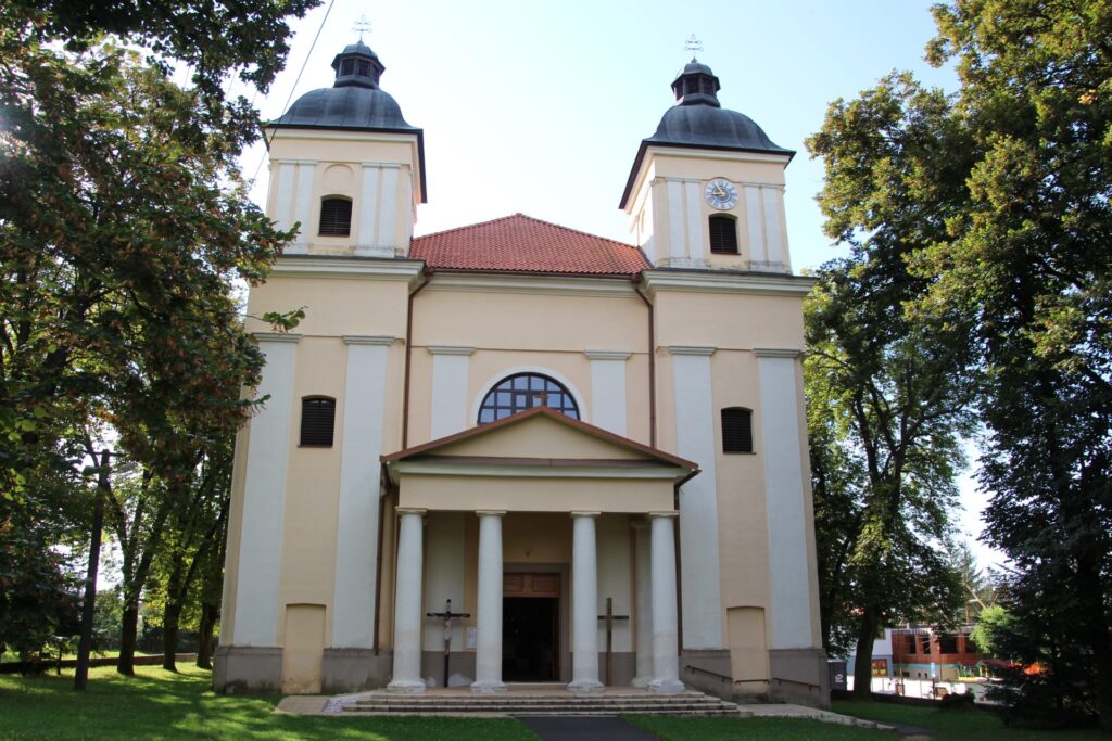 gacs-katolikus-templom (3)