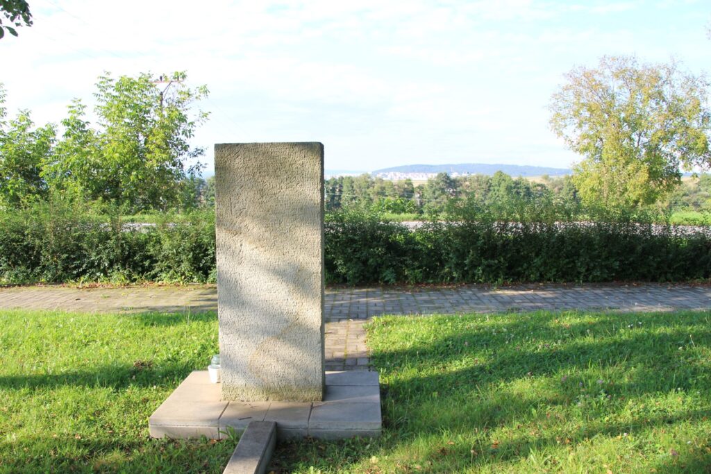 tornyos-trencseni-csata-emlektablaja (6)