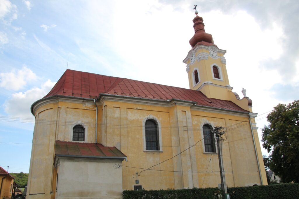osgyan-katolikus-templom (6)