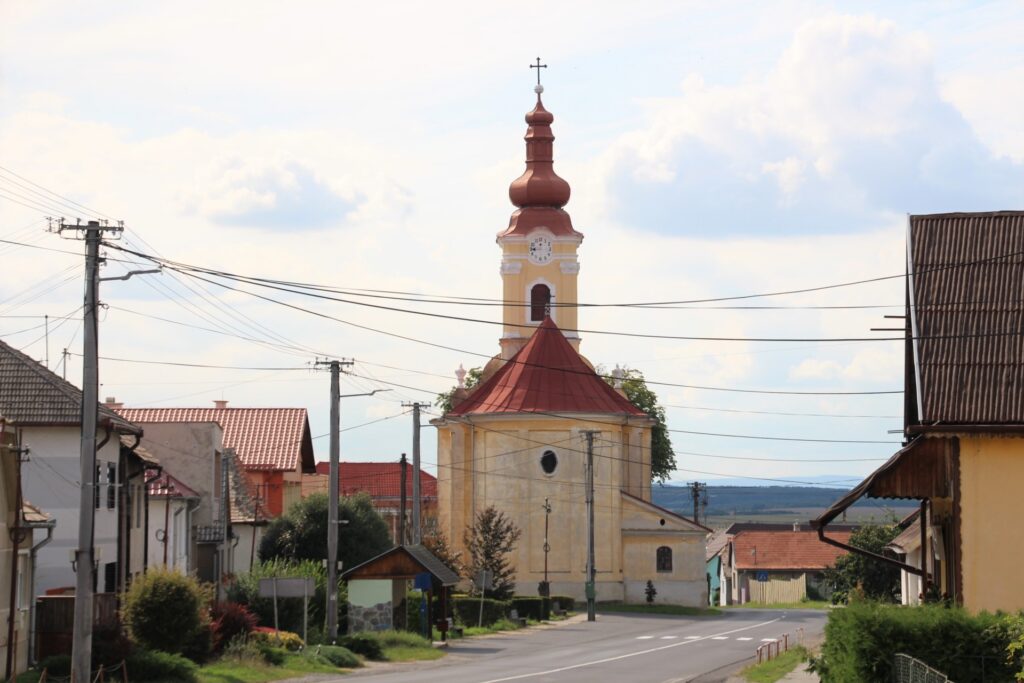 osgyan-katolikus-templom (4)