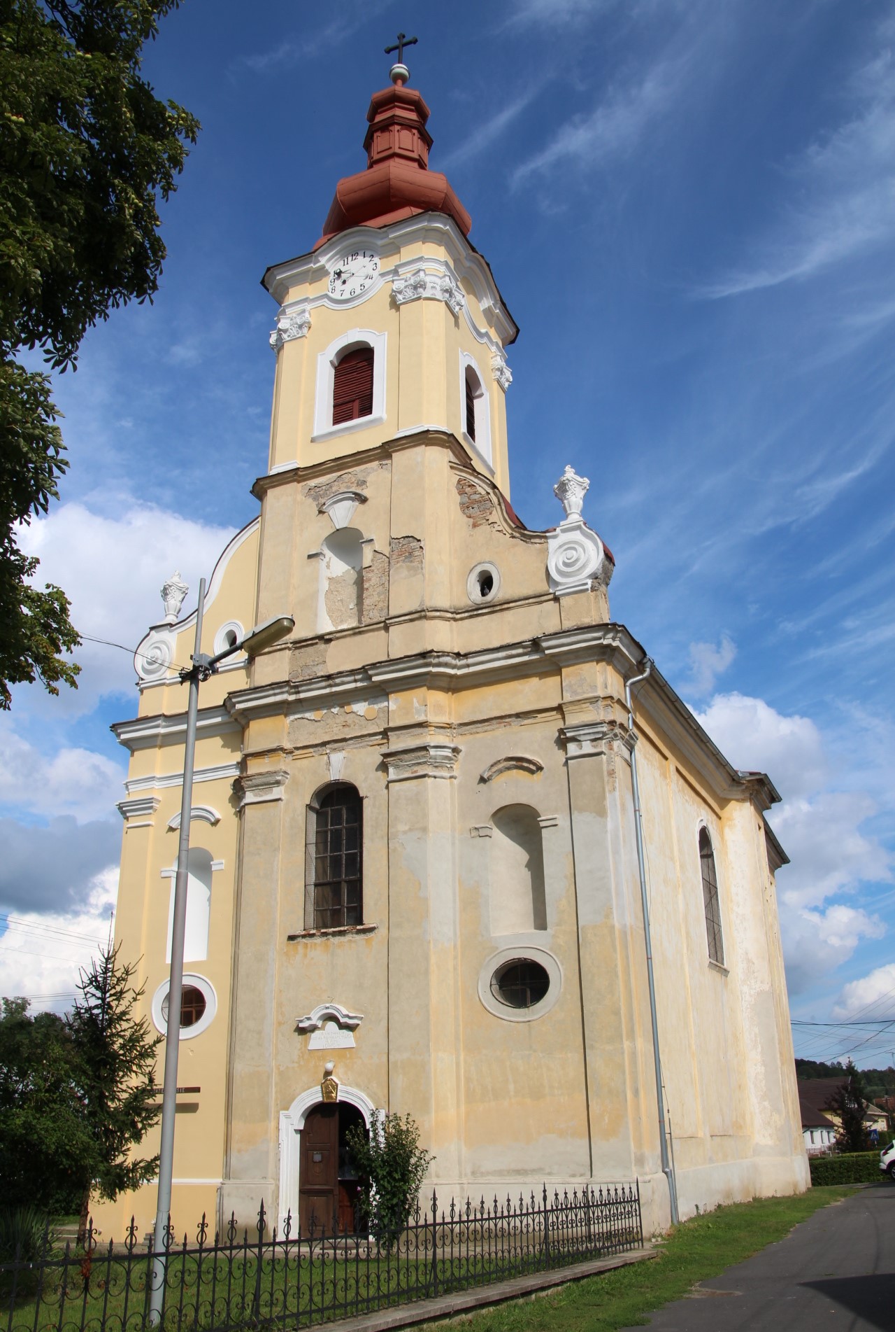 osgyan-katolikus-templom (1)