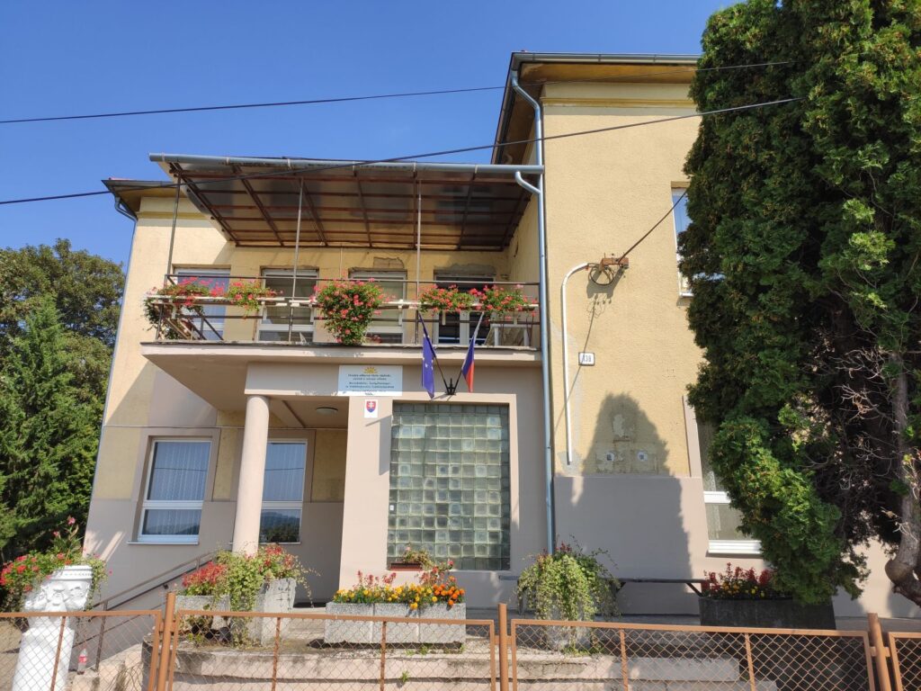 Karva_Szarvassy_kastely_park (5)