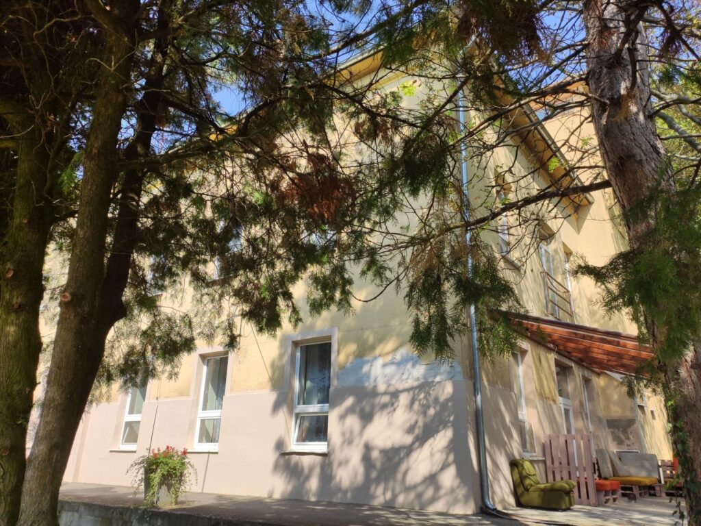 Karva_Szarvassy_kastely_park (4)