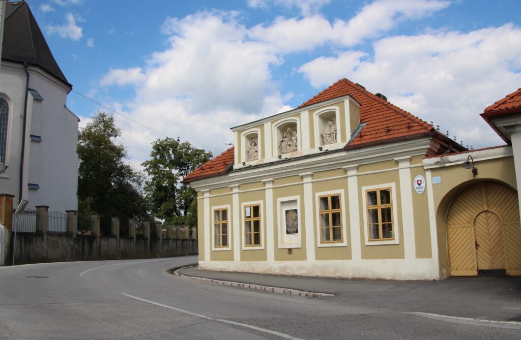 rozsnyo-szegenyhaz (2)