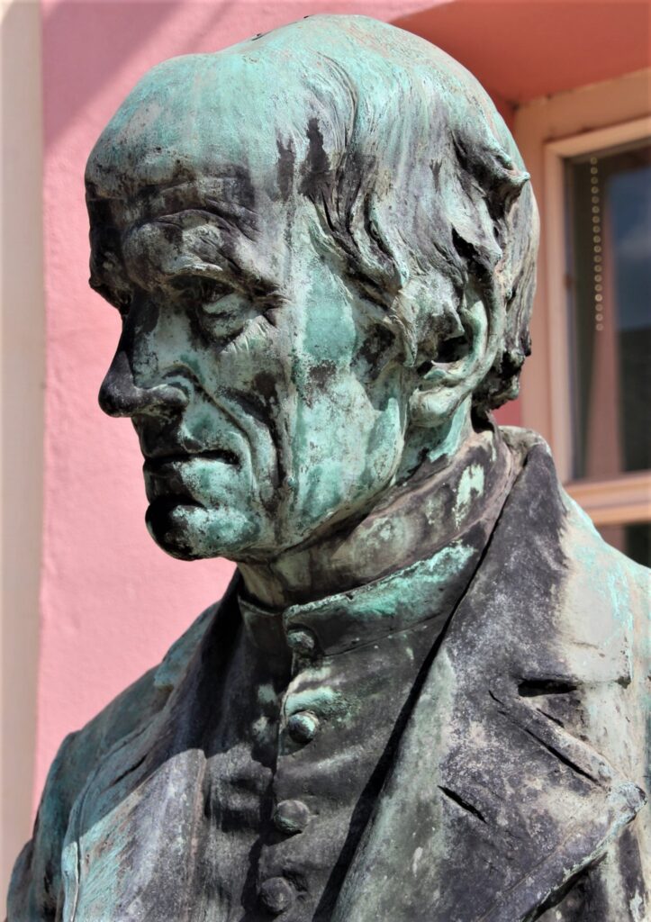 rozsnyo-szabo-istvan-szobra (9)