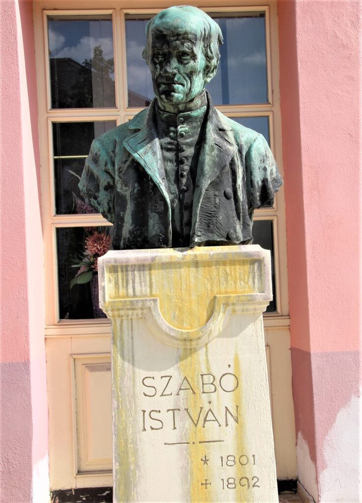 rozsnyo-szabo-istvan-szobra (5)