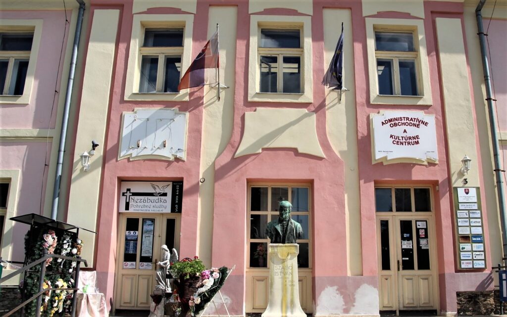 rozsnyo-szabo-istvan-szobra (2)