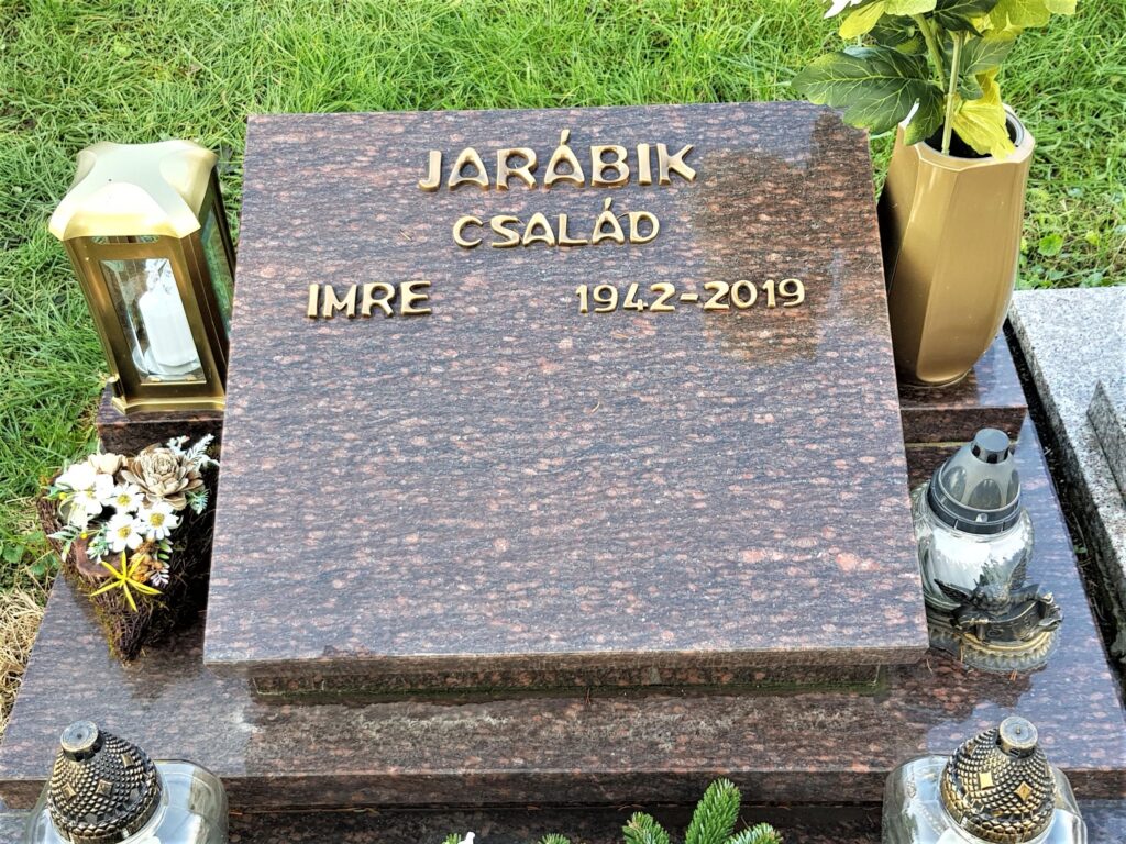 dunaszerdahely-jarabik-imre-sirja (2)