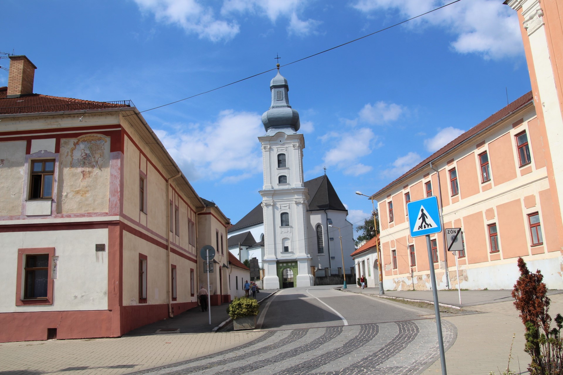 rozsnyo-szuz-maria-mennybemenetele-templom (1)