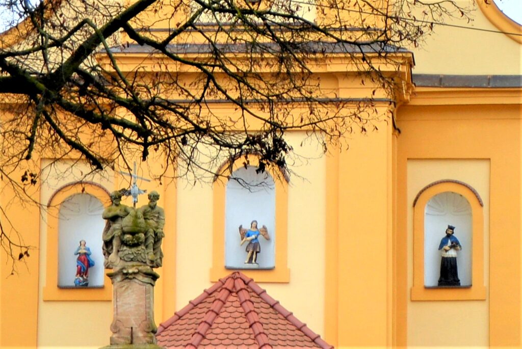 nagyolved-katolikus-templom (10)