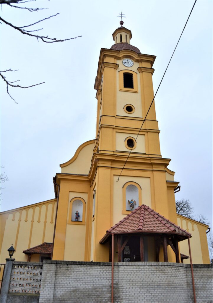 nagyolved-katolikus-templom (4)