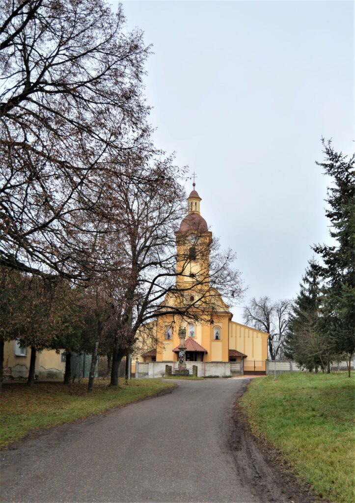 nagyolved-katolikus-templom (1)