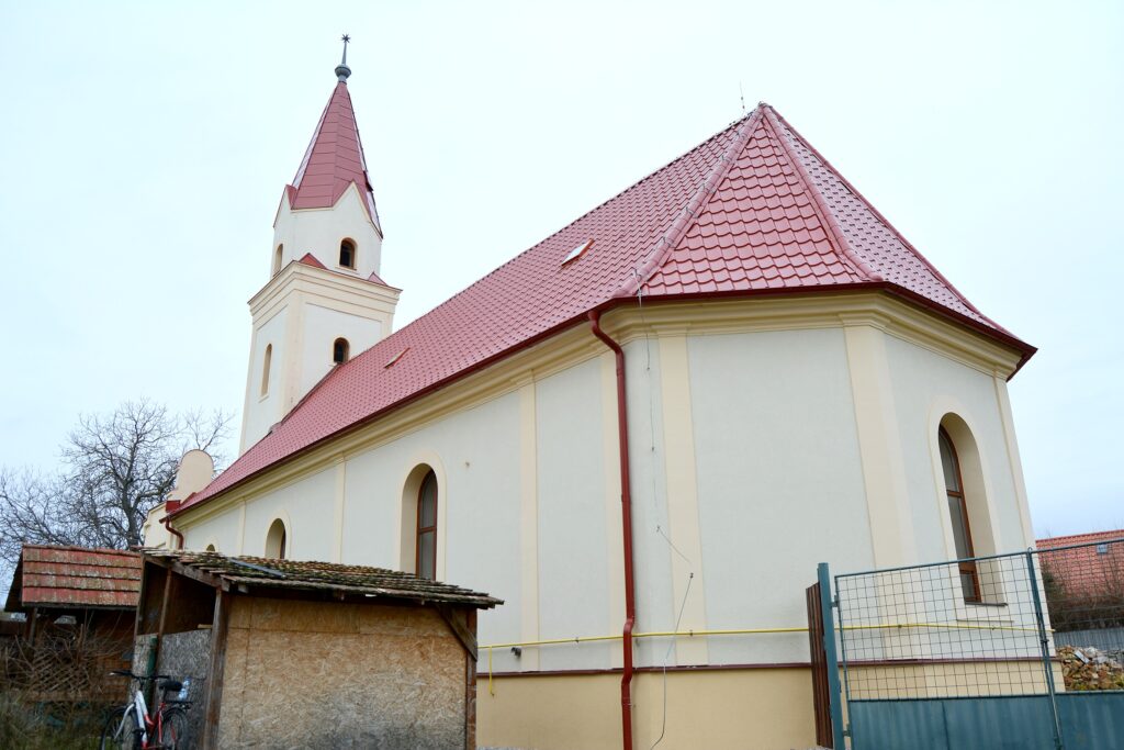 nagyolved-reformatus-templom (7)