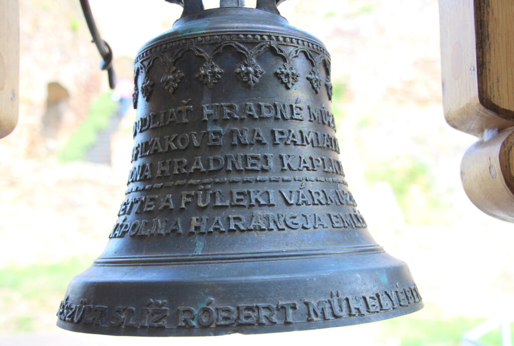 fulek-emlekharang (10)